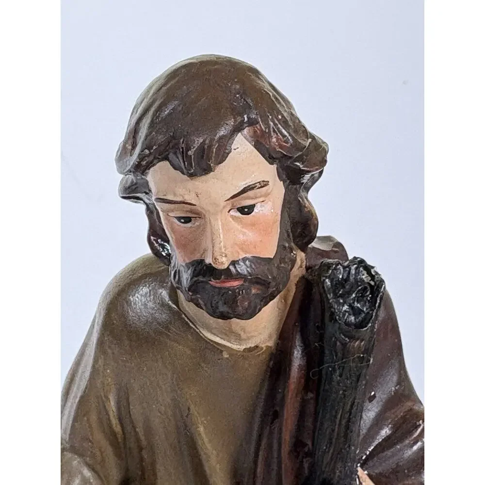 Unbranded nativity manager